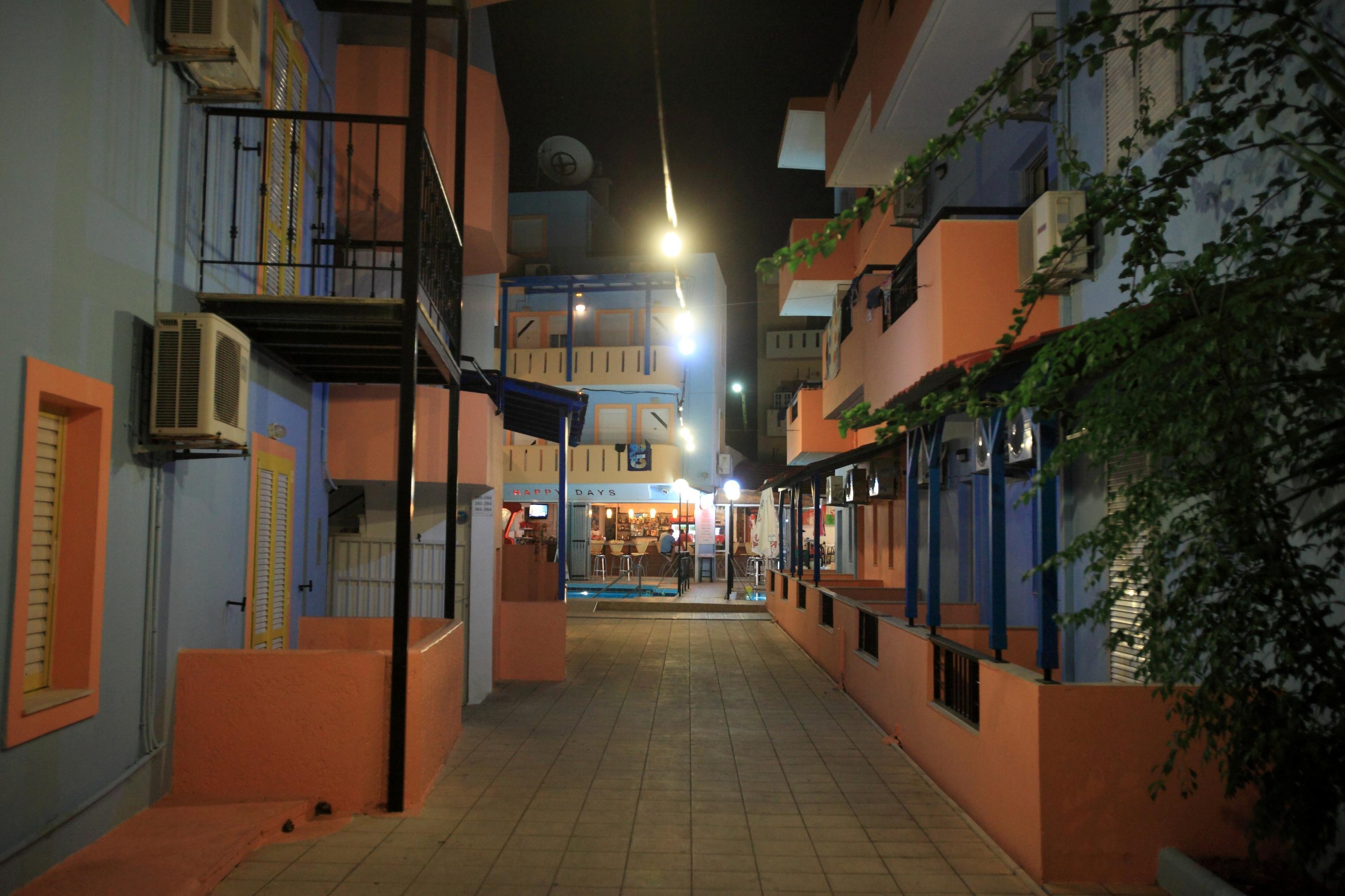 Happy Days Aparthotel Malia  Exterior photo